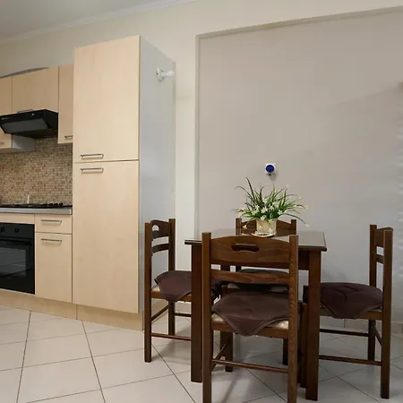 Agiolina Lägenhet Sidárion