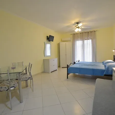 Agiolina Apartment *