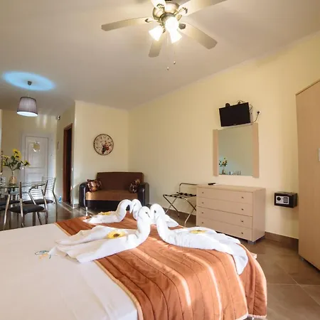 Agiolina Appartement *
